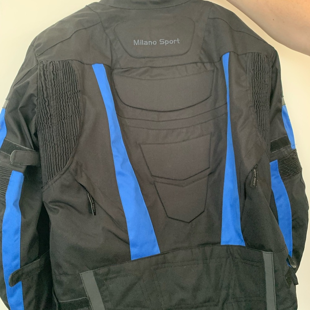 Motorcycle jacket - Picture 4 of 9